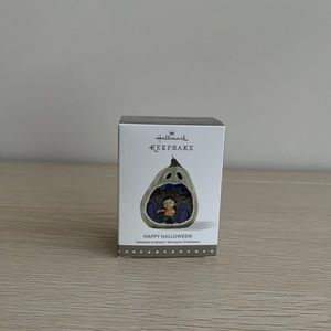 2015 3rd Happy Halloween Hallmark Ornament Limited Edition Series NIB